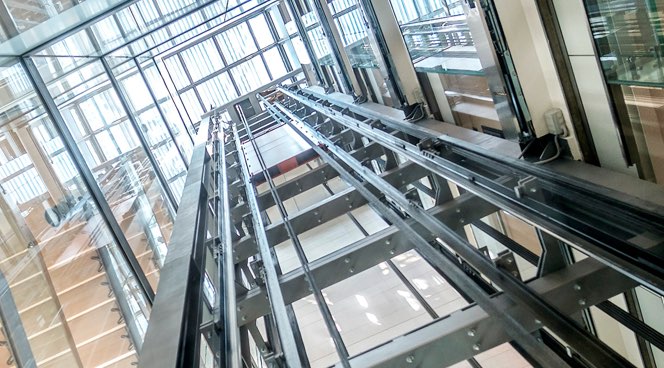 Lift tower mechanism